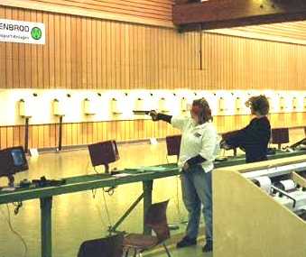 Beki shooting air pistol in Munich